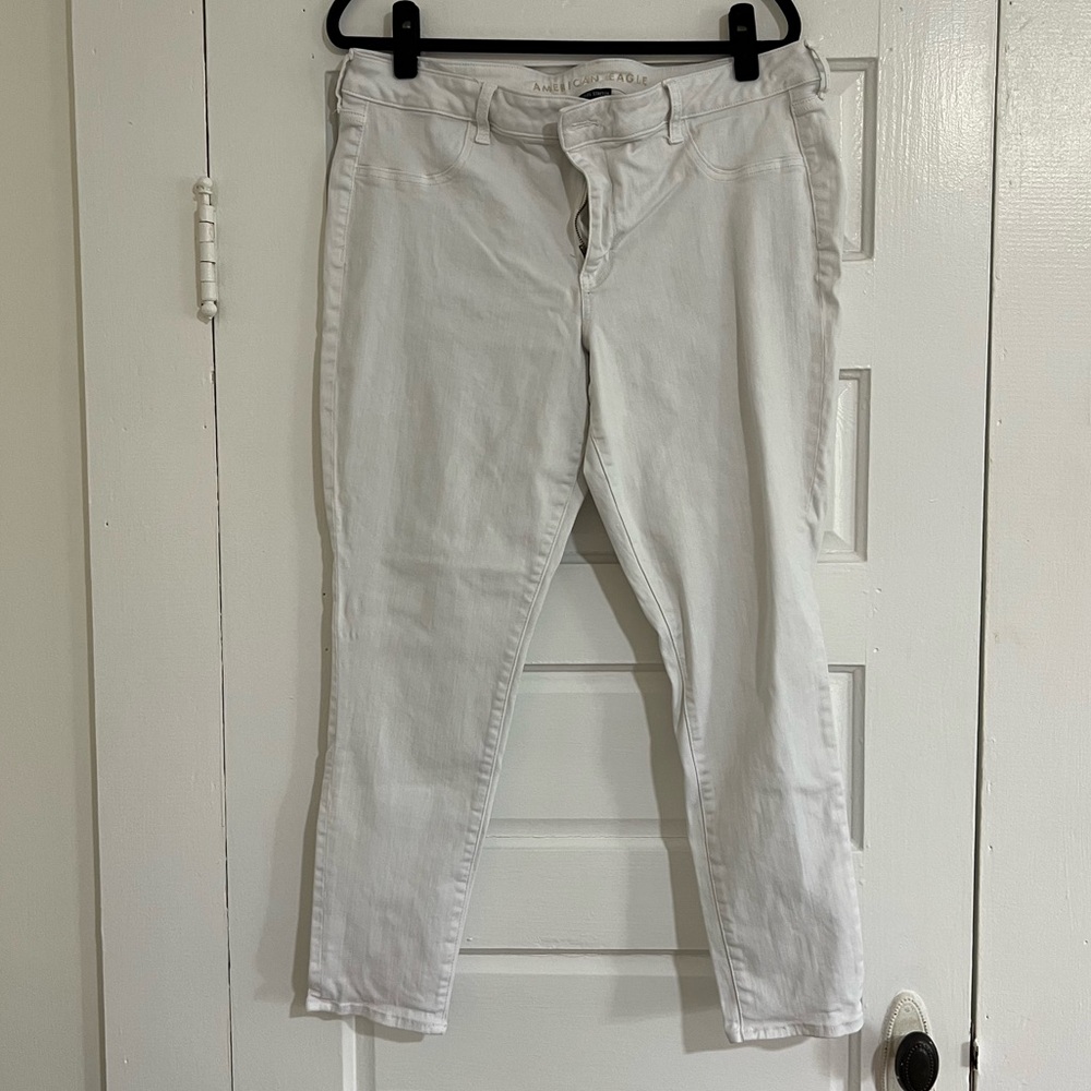 American Eagle next level stretch white jeans